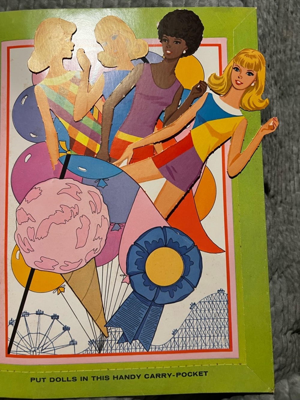 Barbie Vintage Paper doll Book with Barbie and friends - Picture 12 of 14